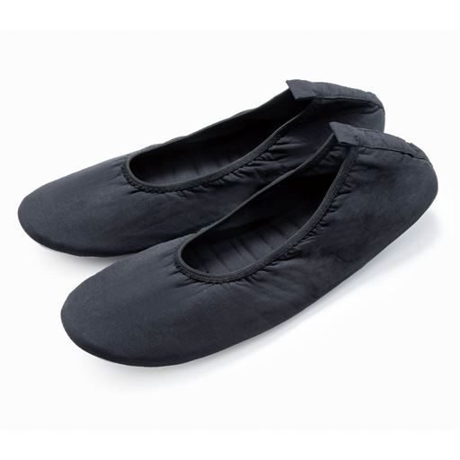 折りたたんで持ち歩ける携帯用防災シューズ