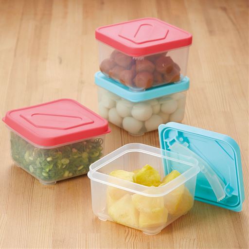 積み重ね可能!<br>ふたはしっかり密封できます。