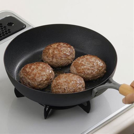 ハンバーグがジューシー!D(26cm)使用例