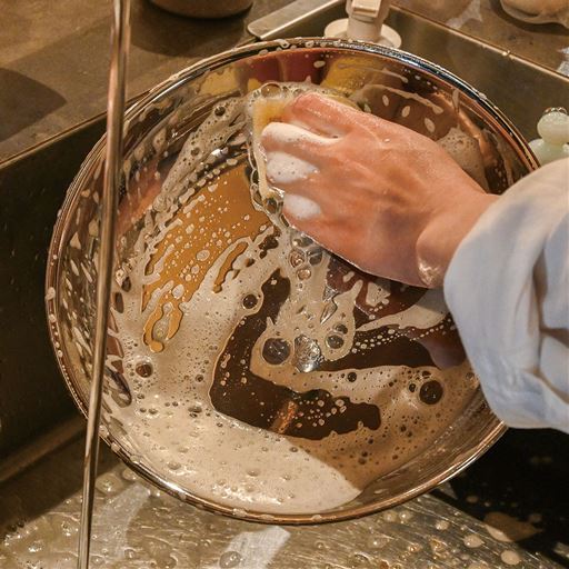お手入れ簡単!汚れもスポンジで簡単に落ちます。