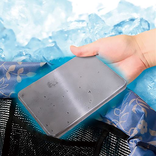 液体の浸透がなく、使用後も臭いが残りません。<br>簡単に水洗いでき、常に清潔に保て衛生的。食材と一緒に使っても安心!