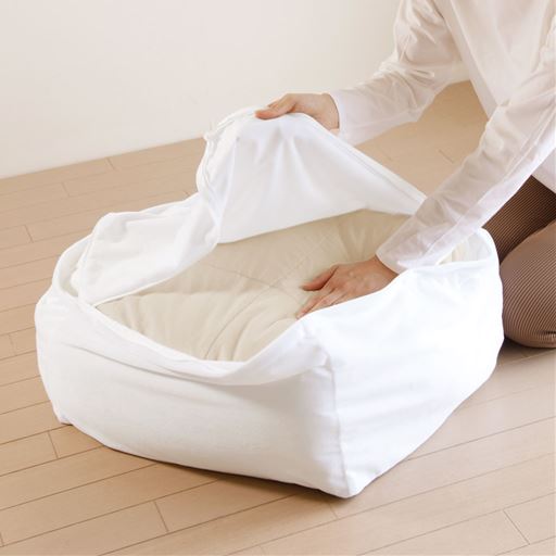 出し入れしやすいコの字型ファスナー