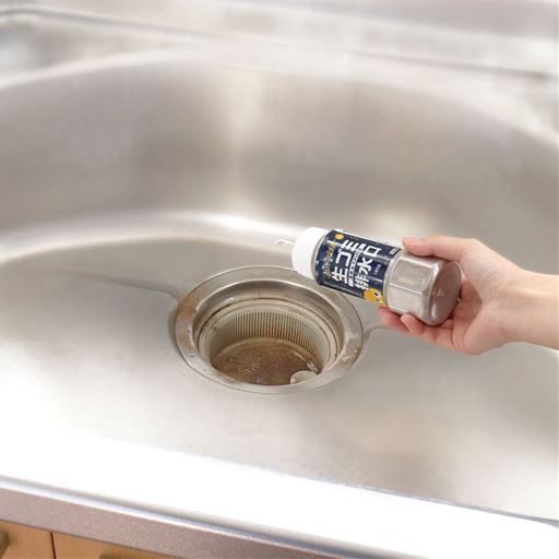 排水口や三角コーナーにふりかける。※錠剤では行き届かない排水口周辺に