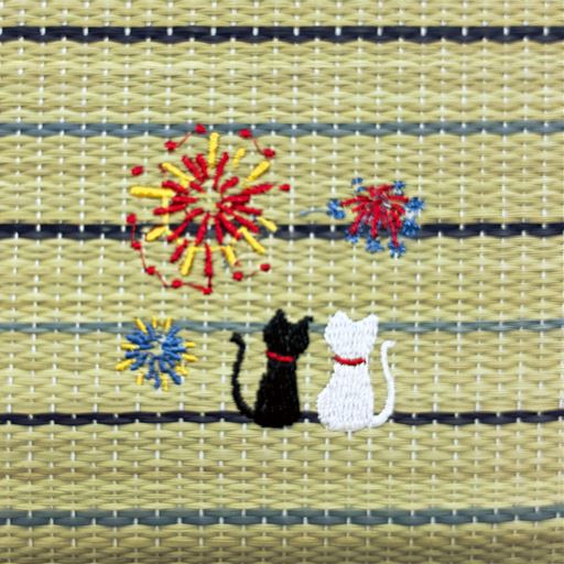 かわいいネコの刺繍がワンポイント。