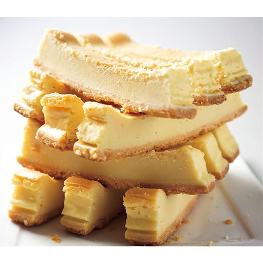 チーズの味も香りも堪能!ベイクドチーズケーキ。お試し500g、ベイクドもレア両方楽しみたい方は1kg!※イメージ写真