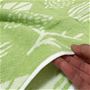 グリーン(リーフ)<br>普段使いしやすい、ほどよい厚さ。