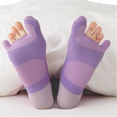 毎晩履きたいおやすみ外反母趾サポーター