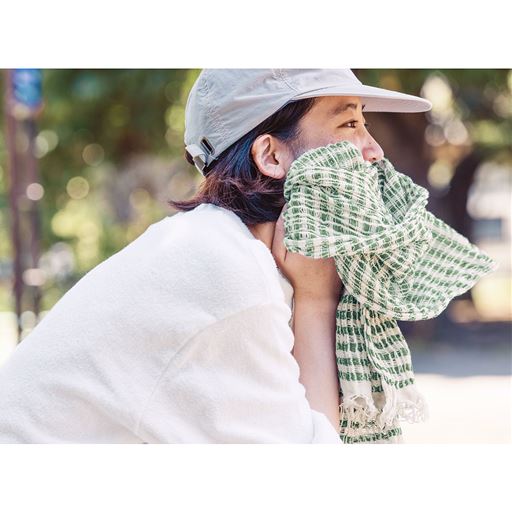 グリーン<br>いつものお散歩やお出かけにはもちろん、お仕事先や旅行先にも。