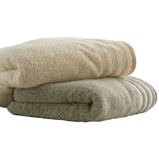 (上から)ベージュ系、グリーン系<br>片側ストライプのデザインがアクセントに。