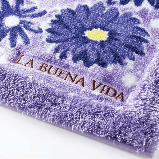 ラベンダー<br>花の色とベースの色合いが美しい、エレガントなデザイン。