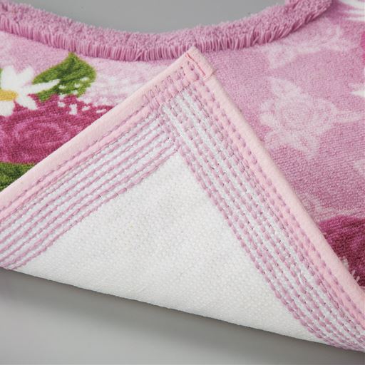 裏面はすべりにくい加工でズレにくい。