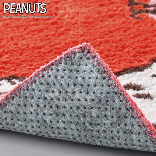 マットの裏面はすべりにくい加工でズレにくい。