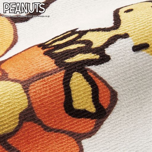 生地拡大(オレンジ)<br>サラッとしたなめらかな肌ざわり。