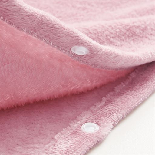 スナップボタンで閉めるのラクラク!