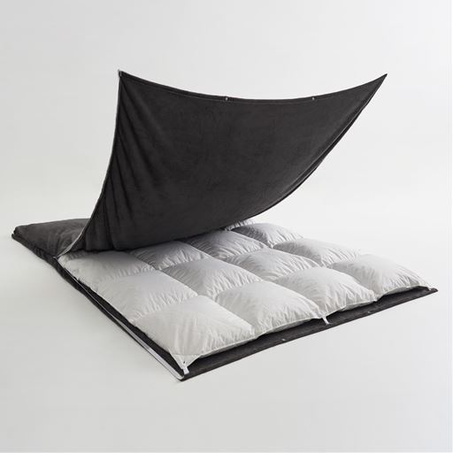 チャコールグレー