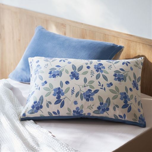 アイボリー(ブルーベリー)<br>表はひんやり接触冷感、裏はサラッとパイル生地。