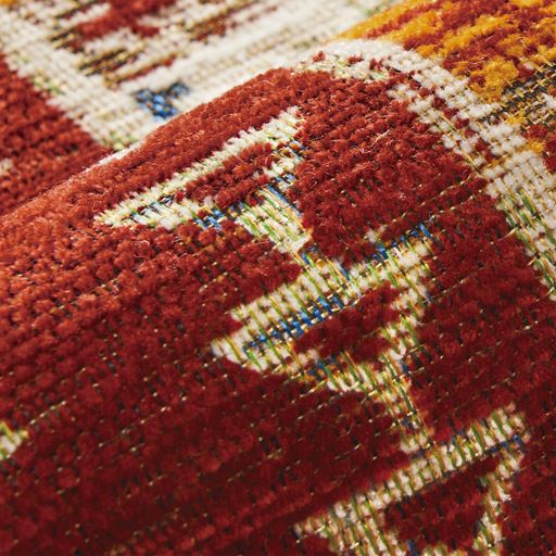 生地拡大(レッド)<br>毛足が短くお手入れも簡単。