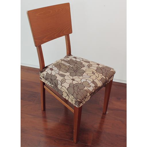 ブラウン<br>大胆な花柄がモダンな印象に! スペイン製のジャカード織チェアカバーです。