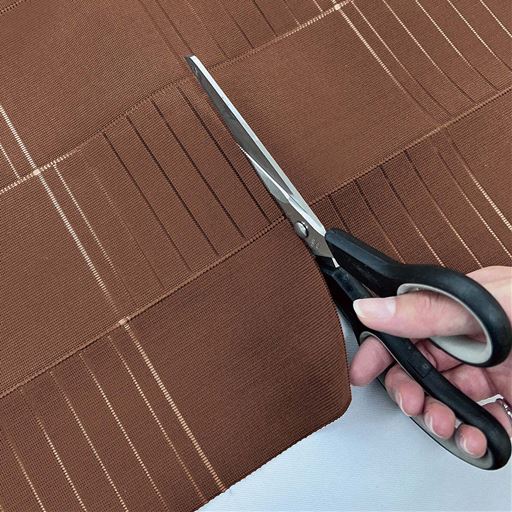 マス目に沿ってお好みの長さにカットOK