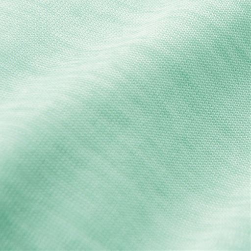 表生地拡大(グリーン)<br>熱伝導率の高い糸を使った接触冷感生地「スマートドライ&reg;」を使用。