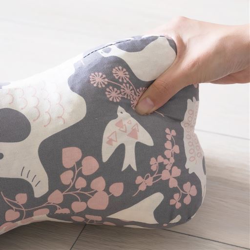 A (北欧調)<br>ちょうどいい硬さで首や頭をしっかり支えます。