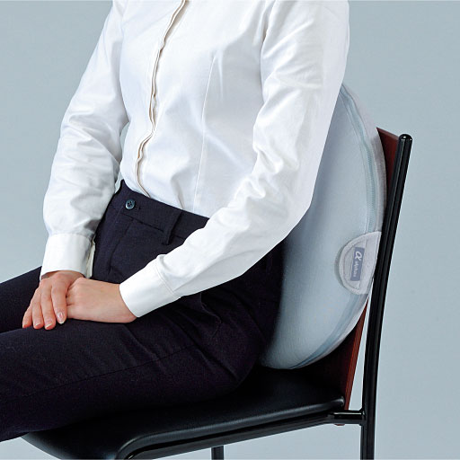 背もたれとしてもご使用できます。