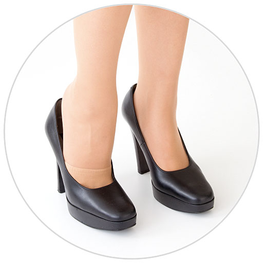 薄手で目立ちにくい。