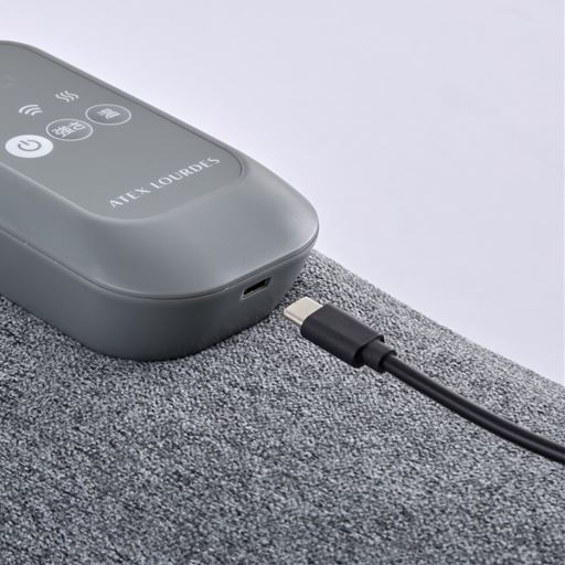 充電ケーブル接続部アップ