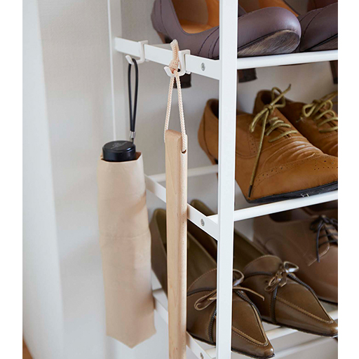 ホワイト<br>フック2個付きなので、靴べらや折り畳み傘などの小物が掛けられます。