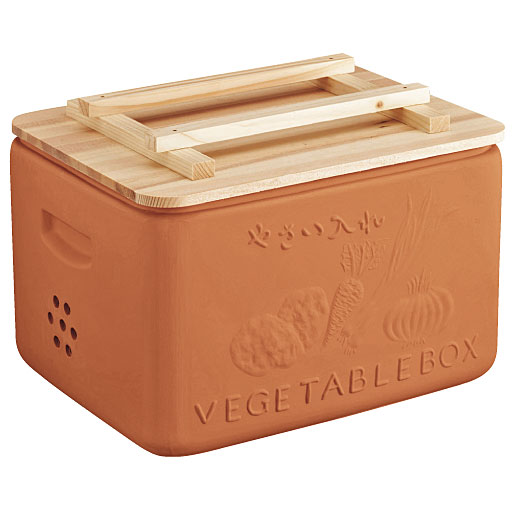 ブラウン系<br>素朴なテラコッタの質感にほっこり。常滑焼職人が丁寧に手作りしました。両サイドに、手持ちできるようにくぼみがついています。