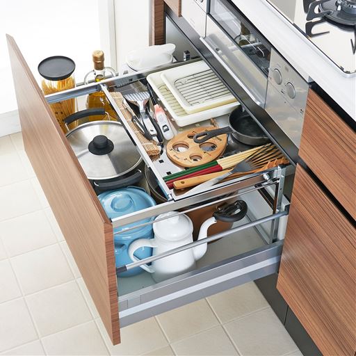 2段収納なので、すき間ができやすい深い引き出しも無駄なく使うことができます。