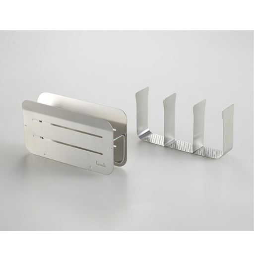 箸立ての仕切りは外して洗えます