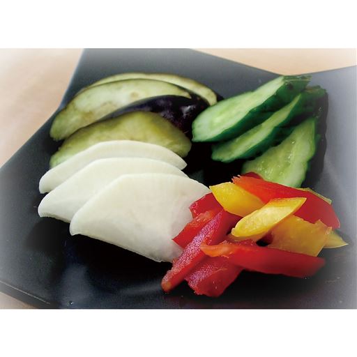 漬け方のポイントや取扱説明書付き。簡単においしい自家製ぬか漬けが食べられます。