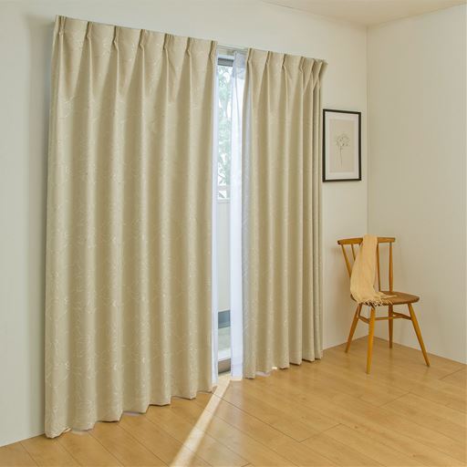 アイボリー<br>※商品はカーテンです。