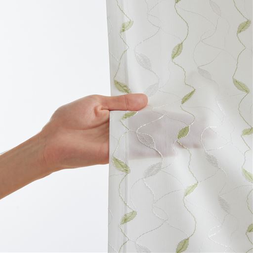 【透け感の目安:やや透けやすい】