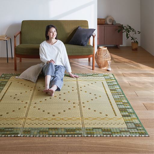 イエロー系(幾何学柄) 横180×縦180cm<br>昔ながらの涼で、節電を叶えて快適に。