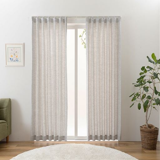 ライトグレー<br>ナチュラルな明るい光がお部屋に入る非遮光タイプ。