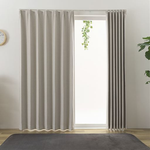 ライトグレージュ