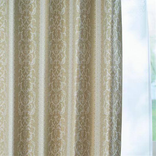 ライムグリーン