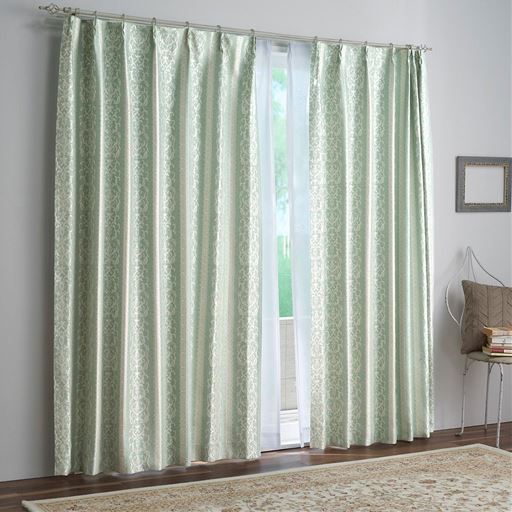 ライトブルー <br>遮熱・保温効果に優れているので、冬は暖かく夏は涼しく。