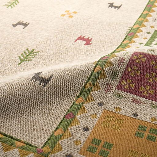 毛足が無いのでほこりが絡まりにくく、掃除がけもスムーズです。