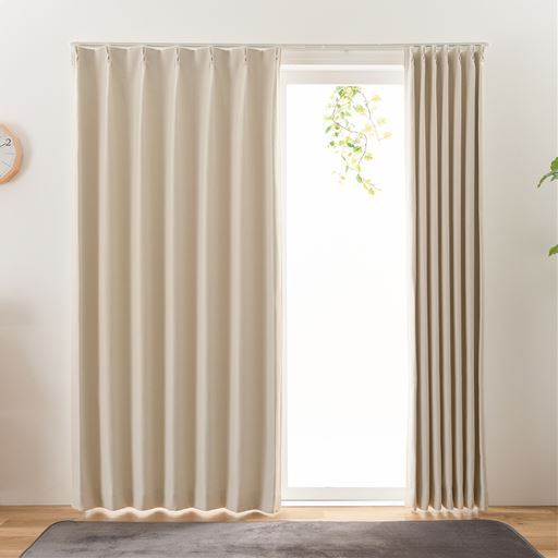 2級遮光カーテン(アイボリー)<br>幅100cm・150cmはカーテン2枚+レースカーテン2枚(4枚組)、幅200cmはカーテン1枚+レースカーテン1枚(2枚組)でお届けします。