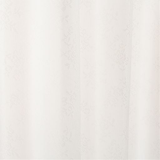 編み方向を変えているので角度によって上品に柄が浮かび上がります。