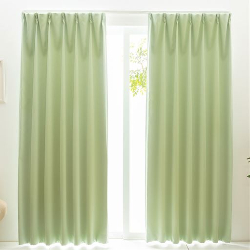 ペールグリーン