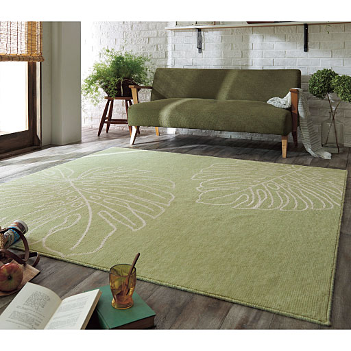 A (モンステラ) 横190×縦190cm<br>南国リゾートのリラックスした雰囲気が漂うモンステラ柄。