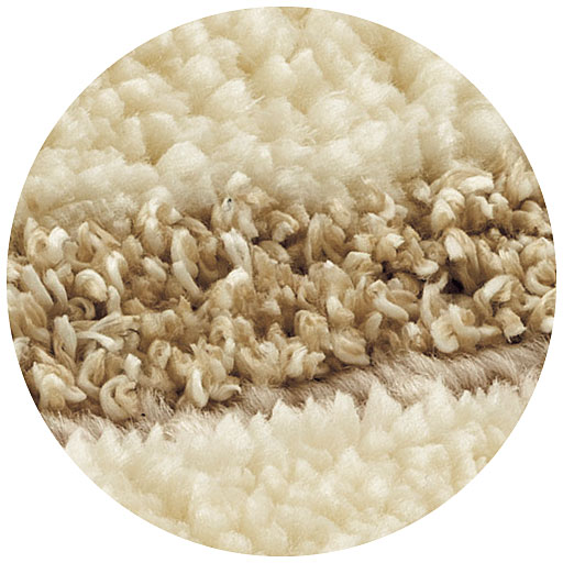 生地拡大(アイボリー)<br>カット&ループパイルで陰影のある立体感を表現。