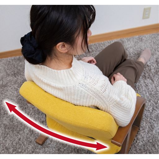 深く座れる骨盤ポケットで美姿勢キープ! 背中にフィットする背もたれのカーブ