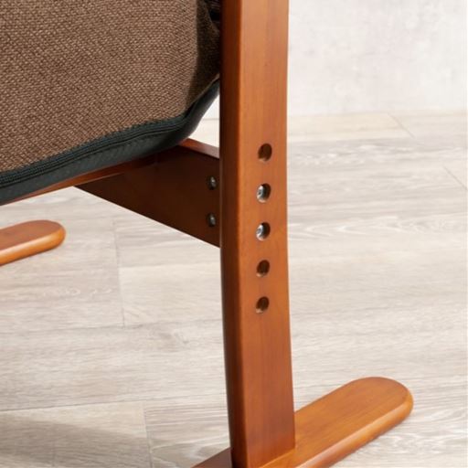 高さ4段階調節可能