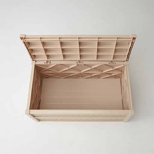 ベージュ <br>広々とした収納ペース♪