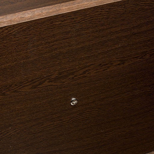 ブラウン<br>ユニットを並べる際は連結ボルトでしっかり固定。